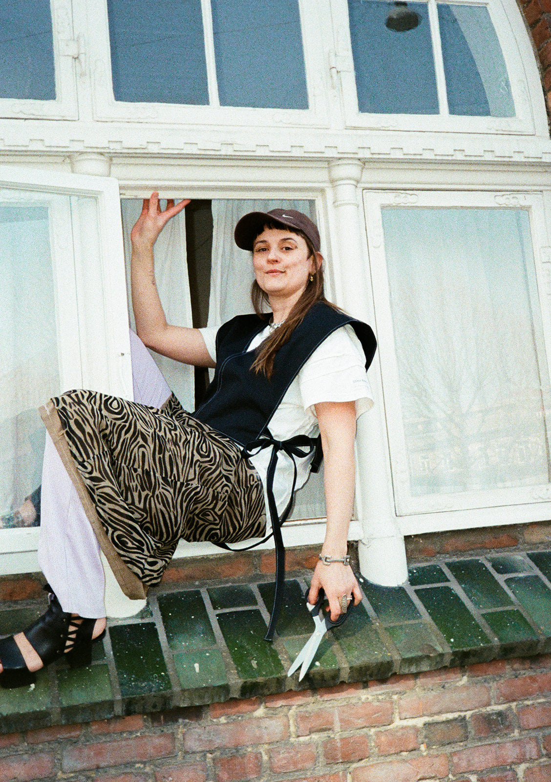 THE V-NECK VEST - PDF sewing pattern