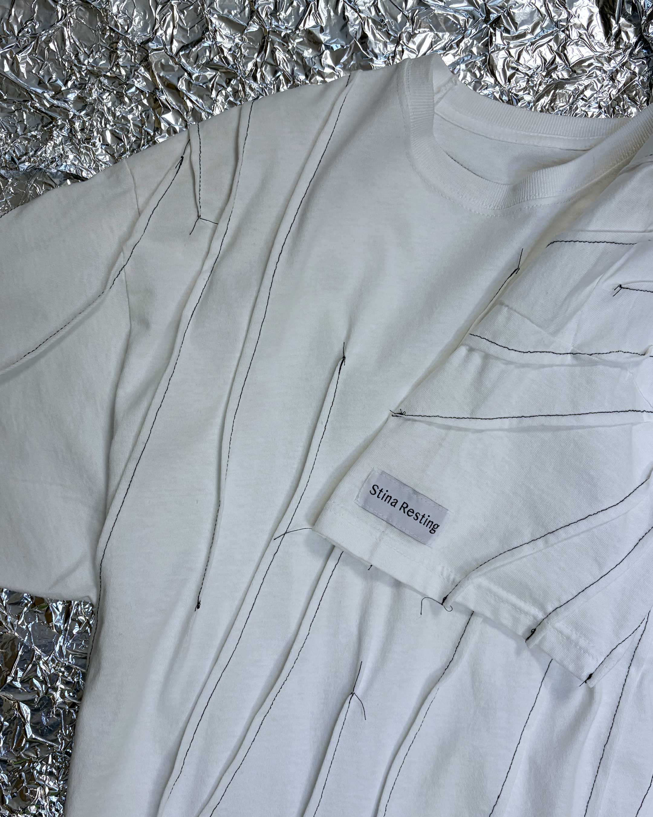 WRINKLED T-SHIRT - White w/ black thread - #01