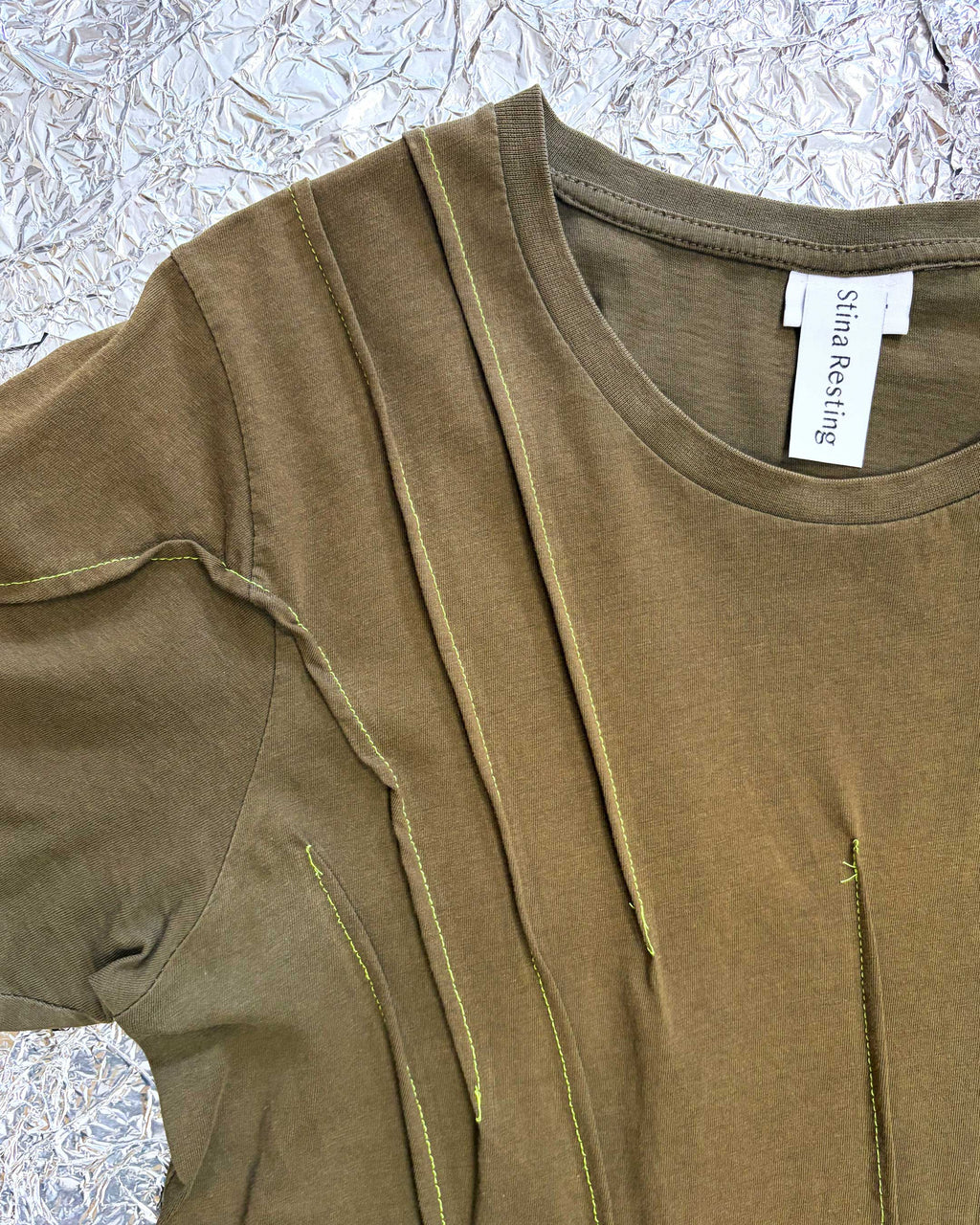 WRINKLED T-SHIRT - Army green w/ neon yellow thread - #01