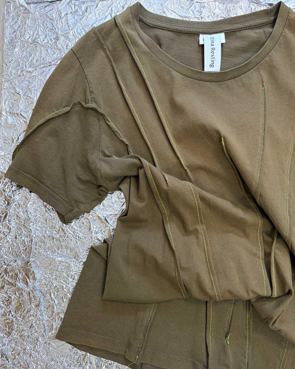 WRINKLED T-SHIRT - Army green w/ neon yellow thread - #01