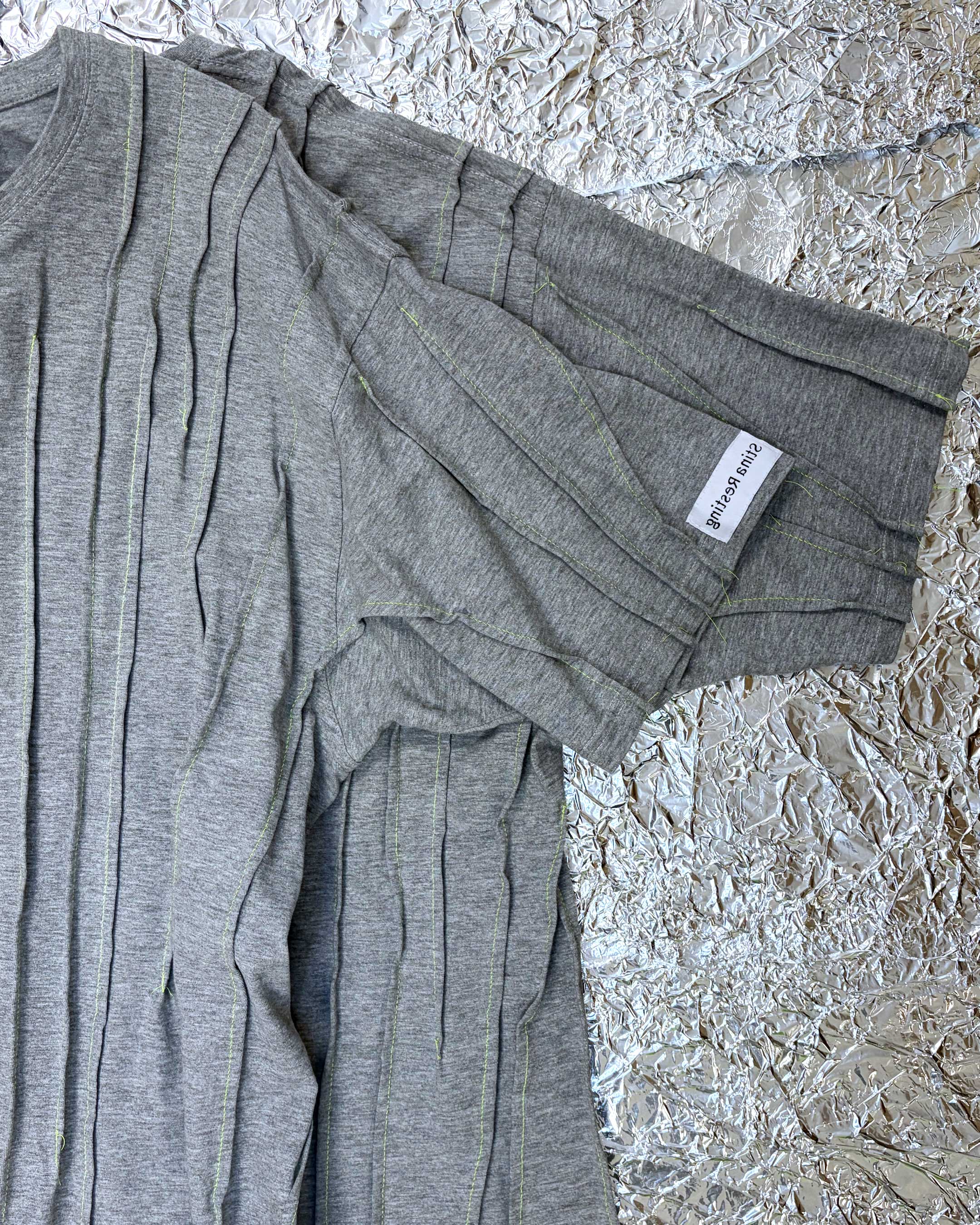 WRINKLED T-SHIRT - Grey w/ neon thread - #01